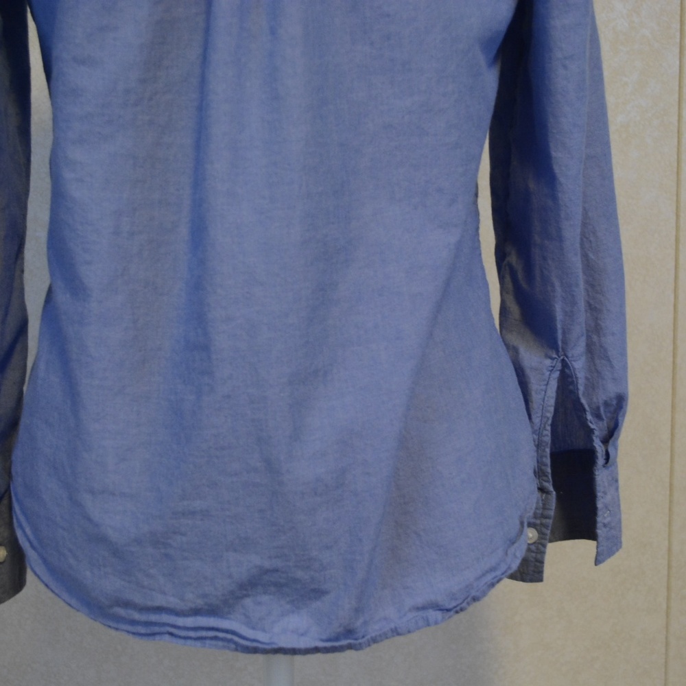 END OF YEAR SALE  Faded Glory Button Down Size: (S) 4/6 - Picture 4 of 6